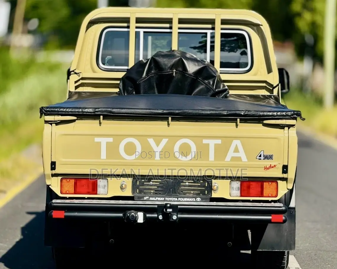 Toyota Land Cruiser 79 Series 2025 Beige