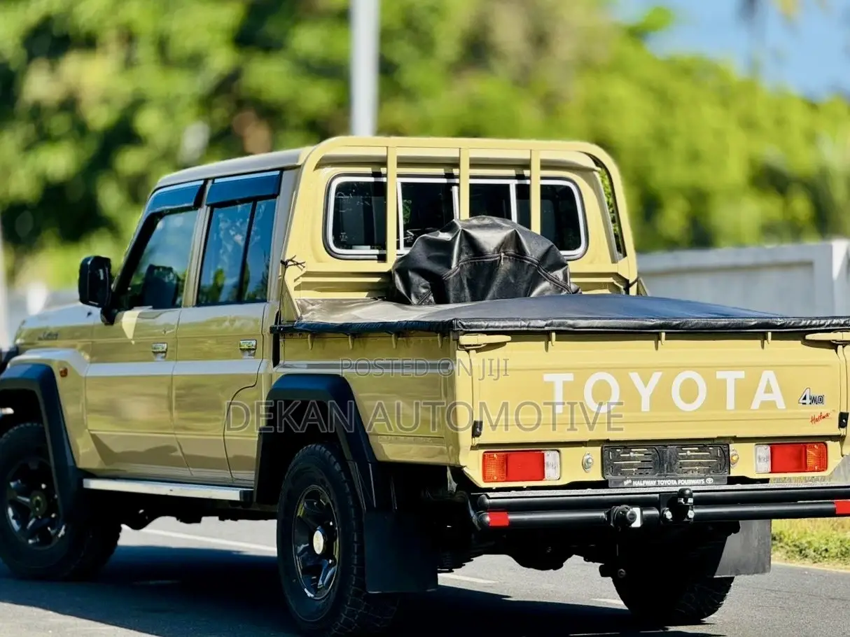 Toyota Land Cruiser 79 Series 2025 Beige