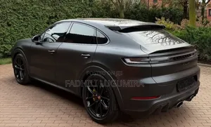 Porsche Cayenne 2023 Matt Black