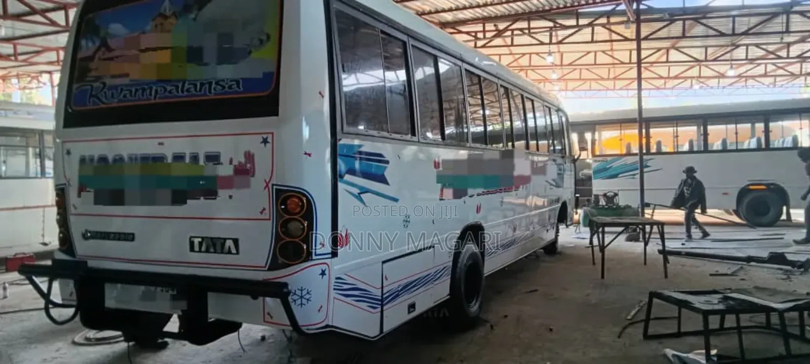 Tata Starbus Ultra Skool 2008 White