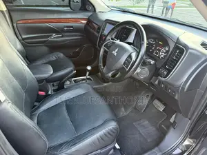 Mitsubishi Outlander 2014 Black