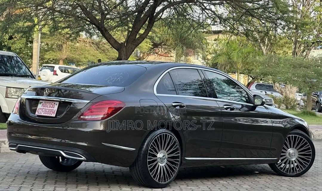 Mercedes-Benz C-Class 2014 Gray