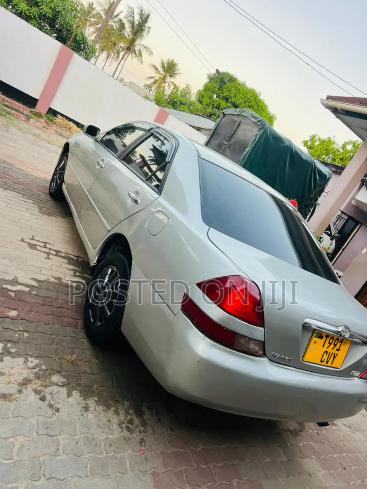 Toyota Mark II 2002 Silver