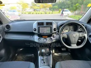 Toyota Vanguard 2010 Pearl