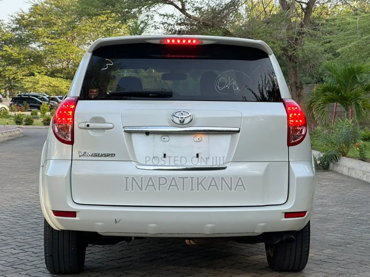 Toyota Vanguard 2010 Pearl