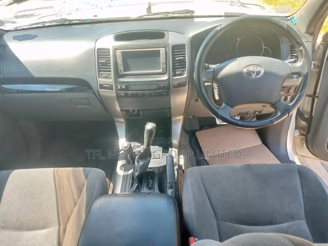 Toyota Land Cruiser Prado 2008 White