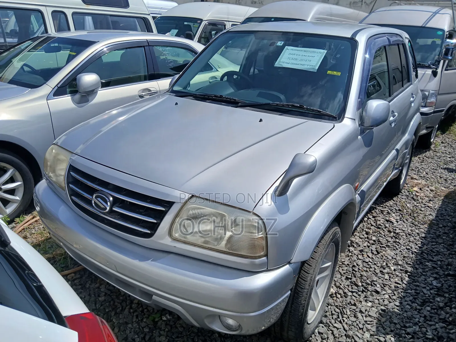Suzuki Escudo 2003 Silver