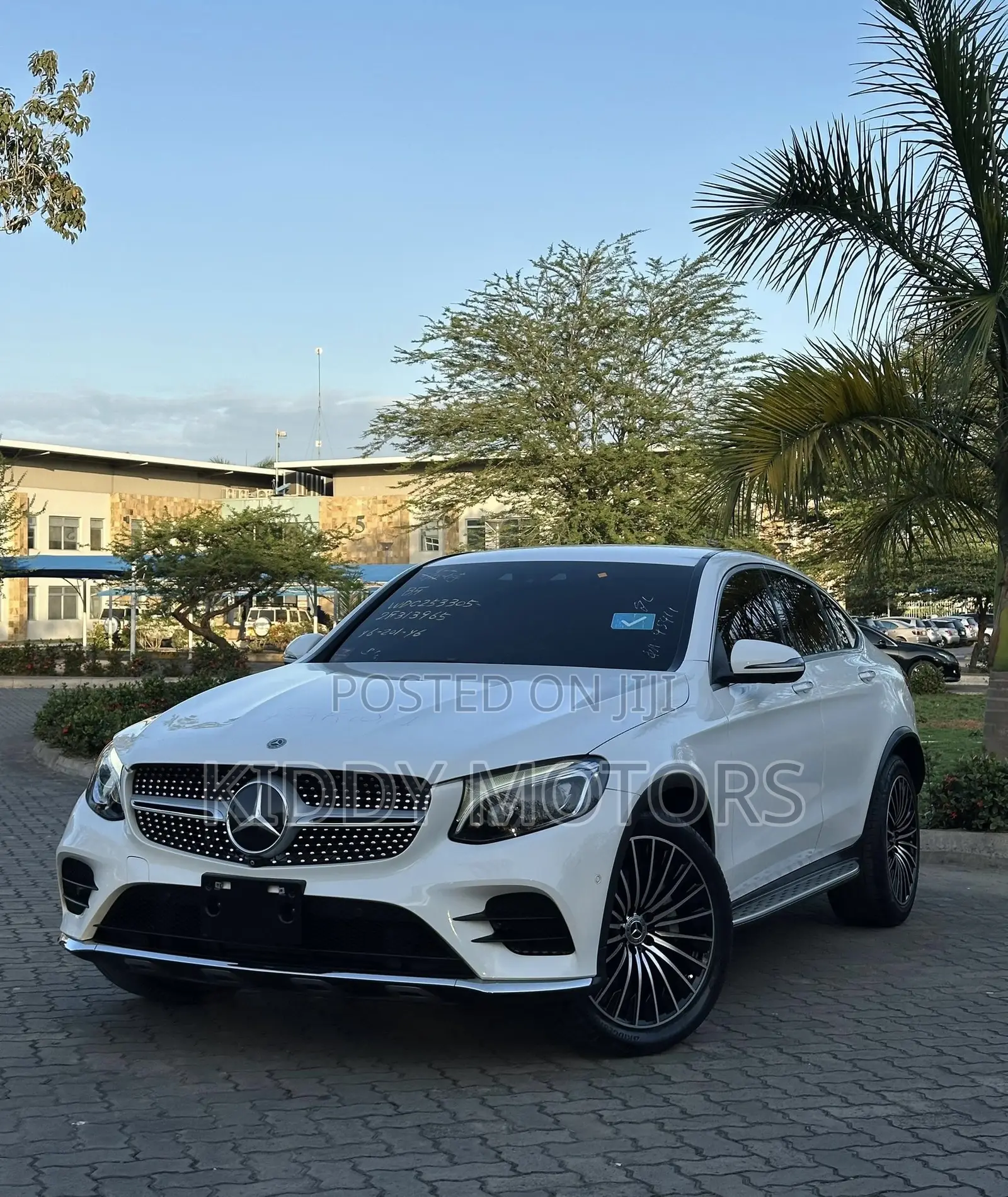Mercedes-Benz GLC-Class 2017 White