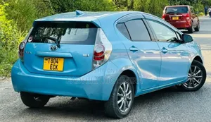 Toyota Aqua 2013 Blue
