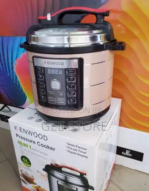 Kenwood Pressure Cooker Gold