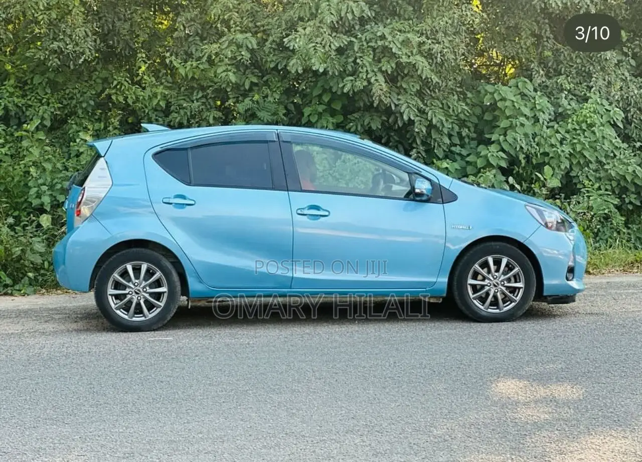 Toyota Aqua 2014 Blue