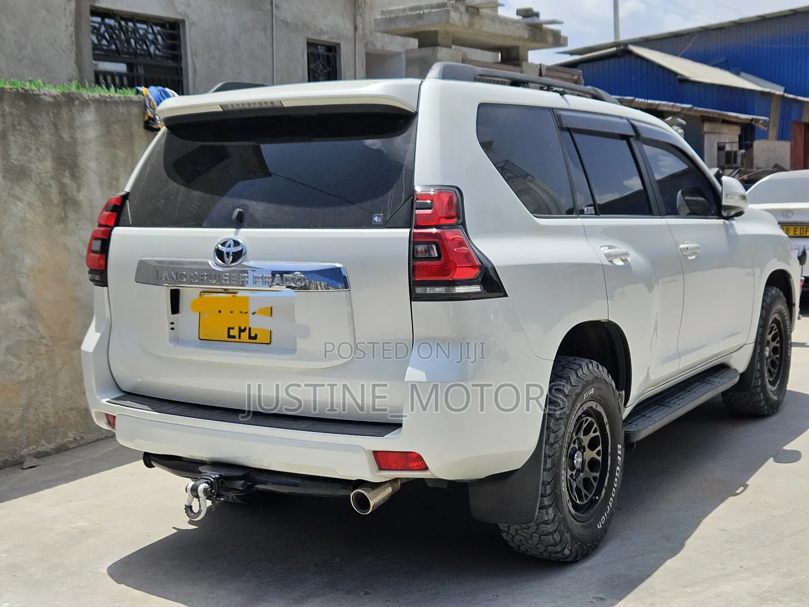 Toyota Land Cruiser Prado 2018 White