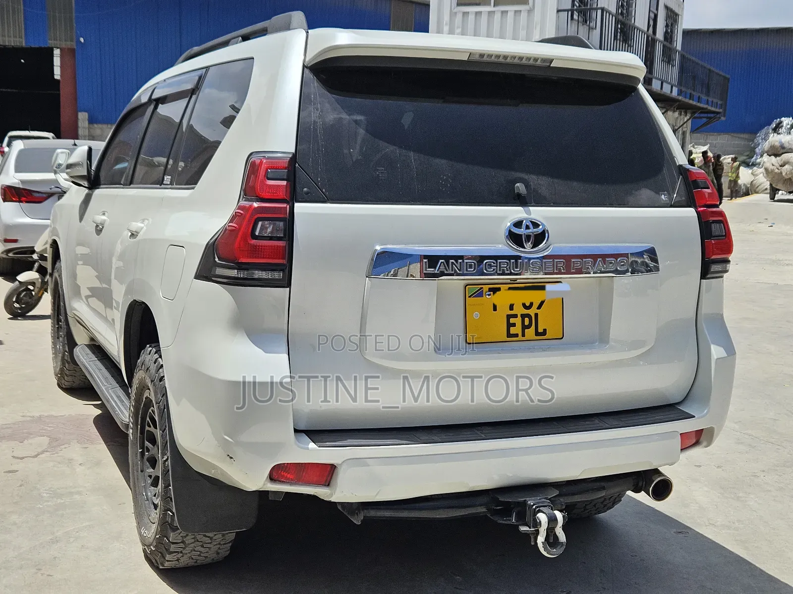 Toyota Land Cruiser Prado 2018 White