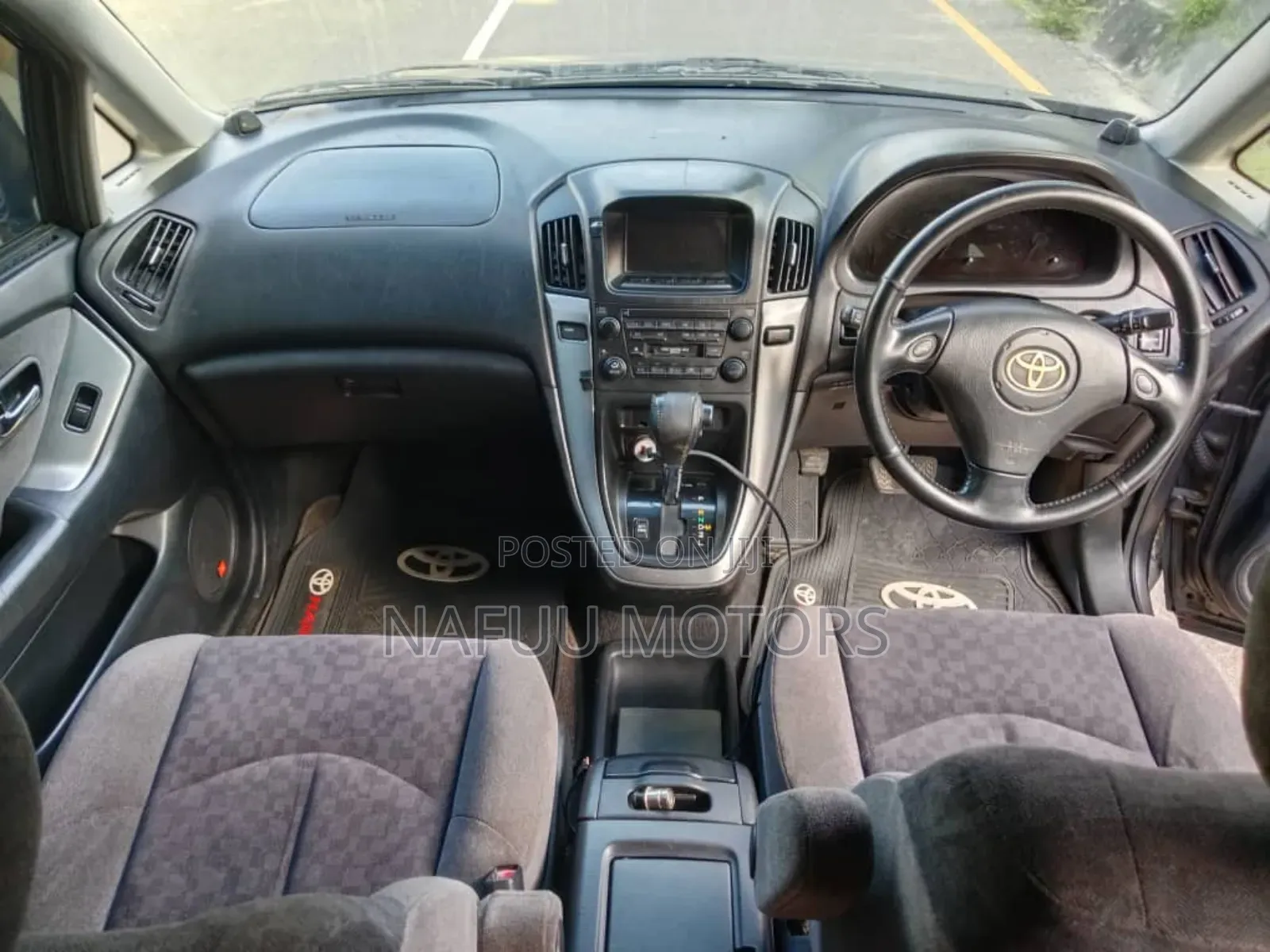 Toyota Harrier 2005 Gray