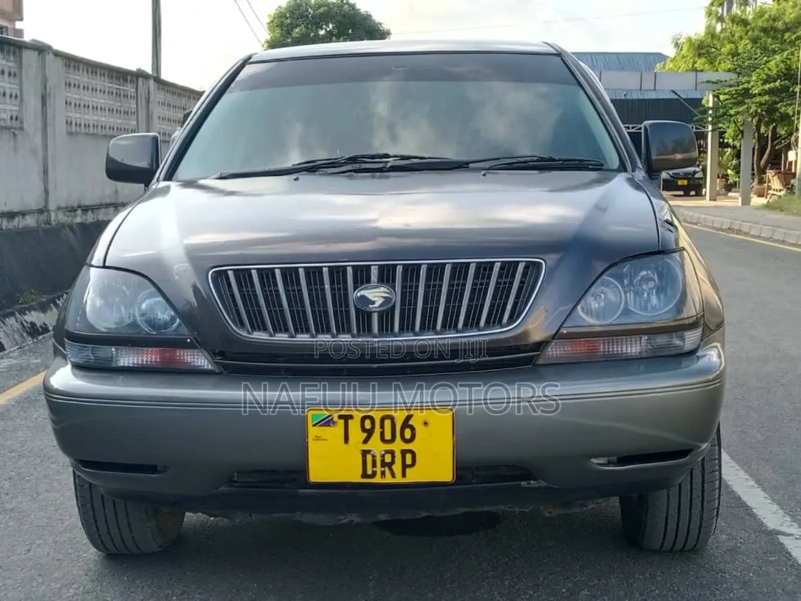 Toyota Harrier 2005 Gray