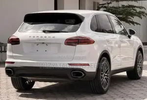 Porsche Cayenne 2015 White