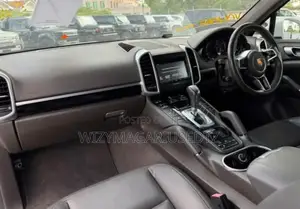 Porsche Cayenne 2015 White
