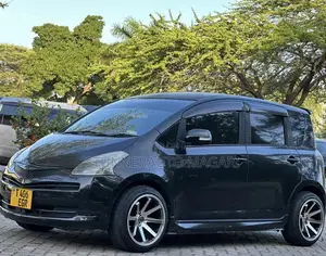 Toyota Ractis 2007 Black