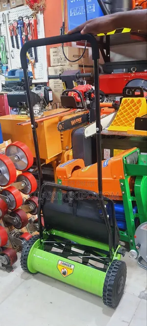 Manual Lawnmower
