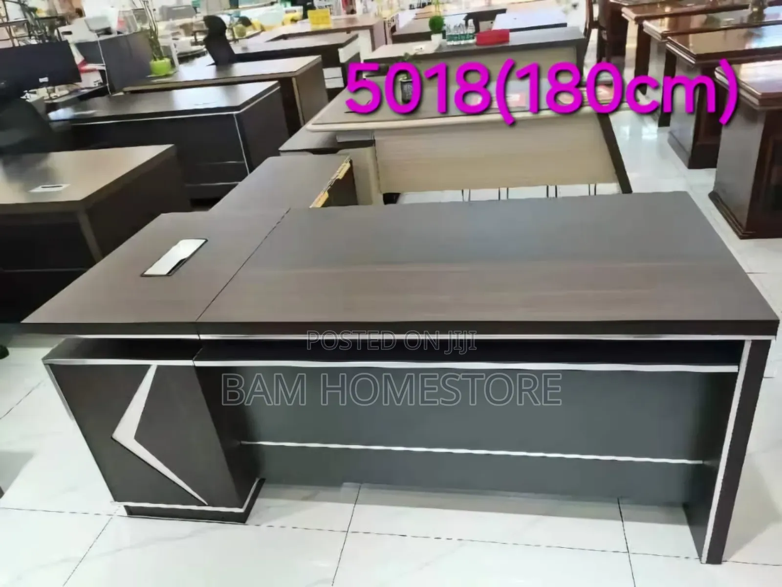 Luxury L-Shaped Executive Desk (180cm)