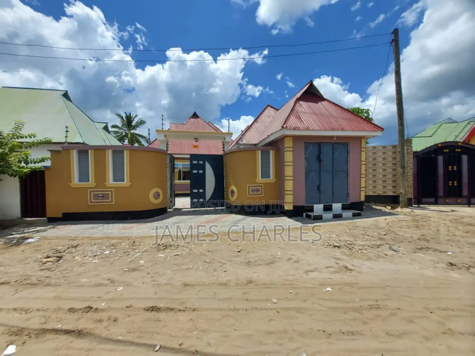 6bdrm House in Msongola, Kitunda for sale