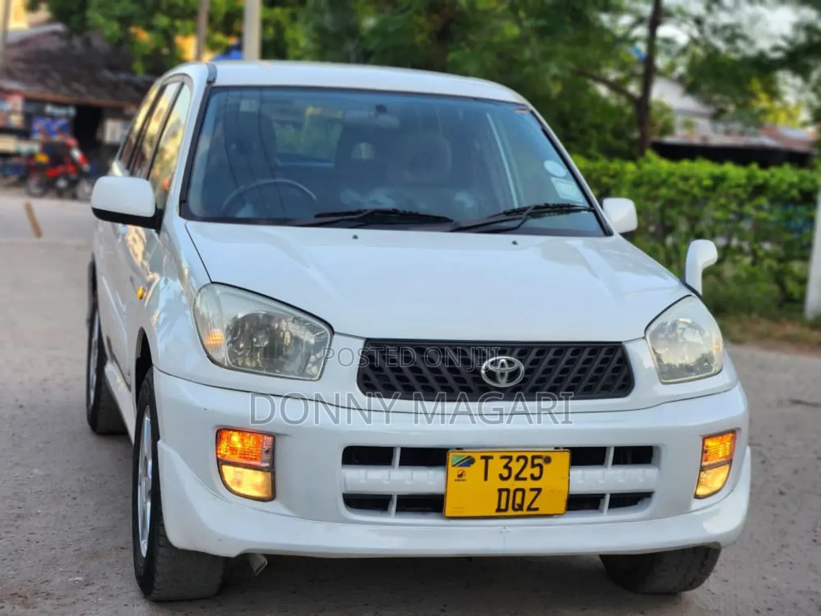 Toyota RAV4 2005 White