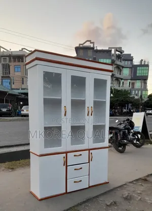 Kabati La Vyombo Lakisasa