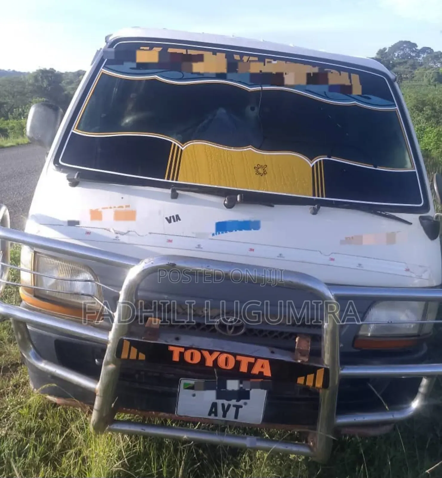 Toyota HiAce 1999 White