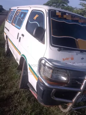 Toyota HiAce 1999 White