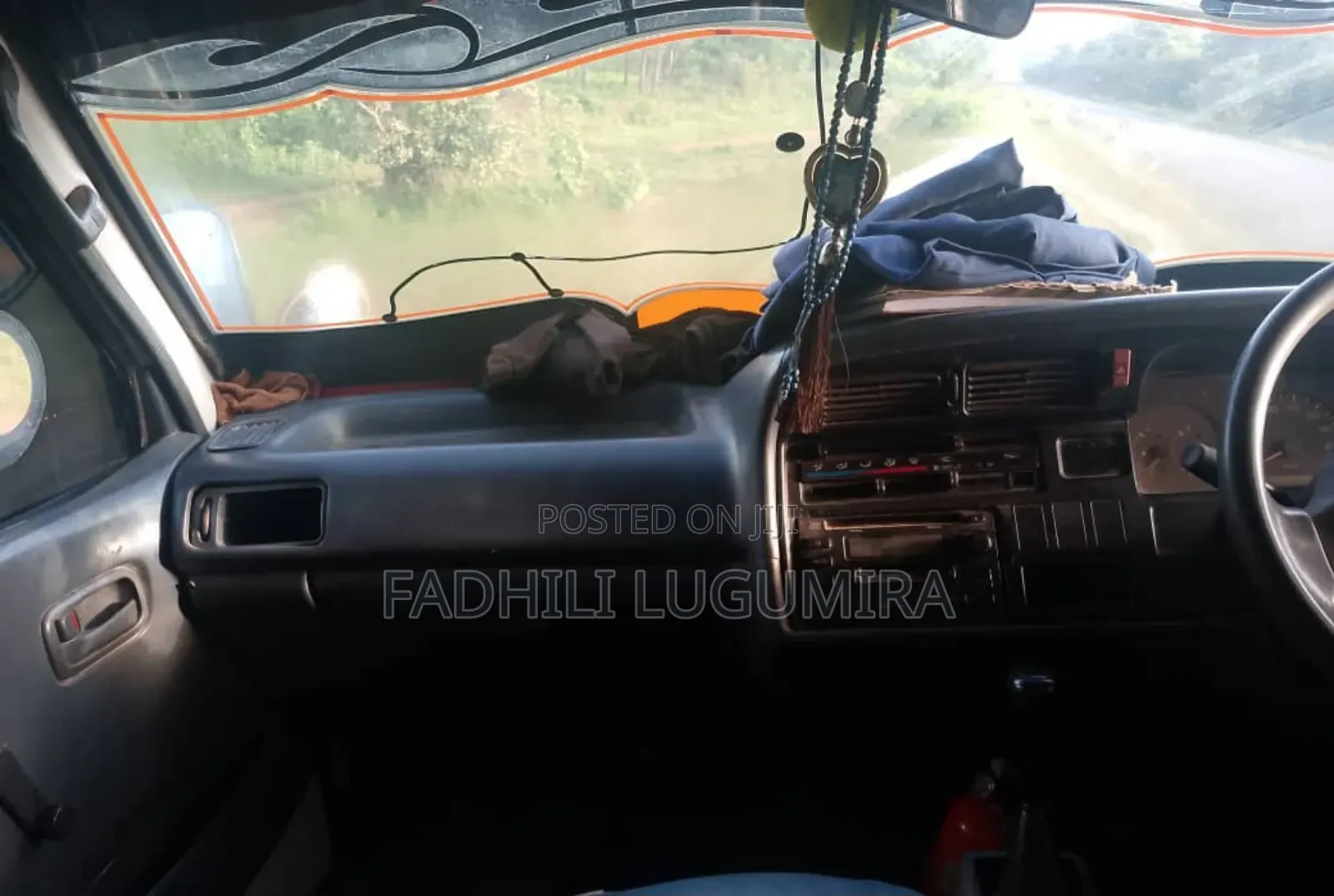 Toyota HiAce 1999 White