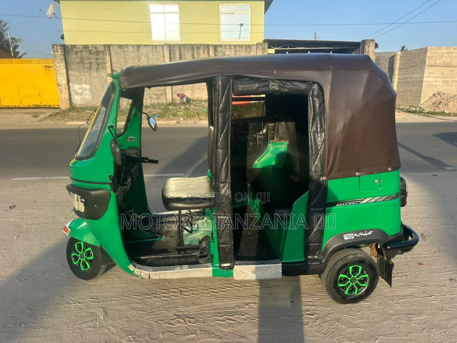 TVS King Deluxe Plus iTouch Start 2023 Green