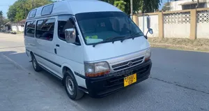 Toyota HiAce 2008 White