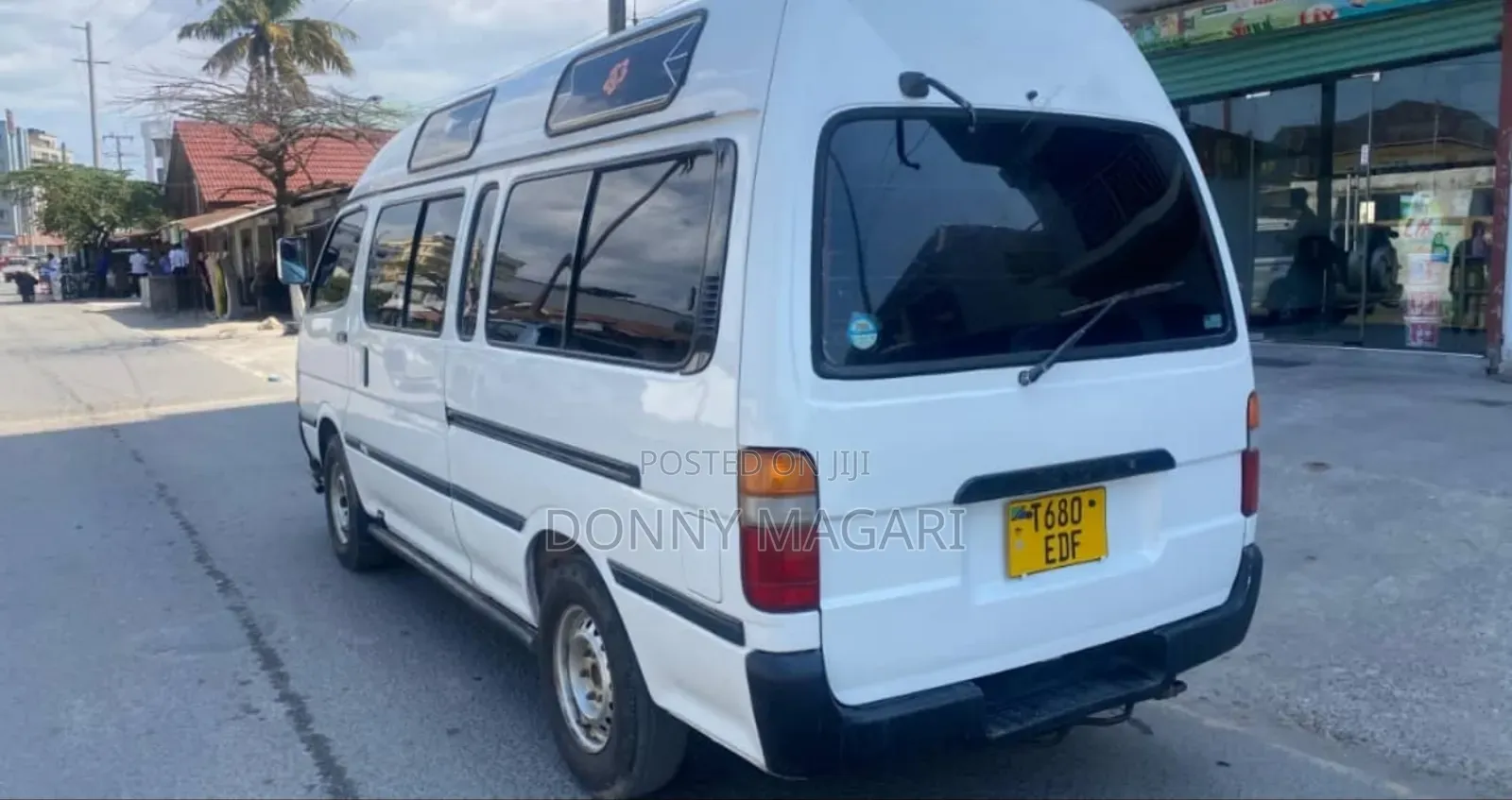 Toyota HiAce 2008 White
