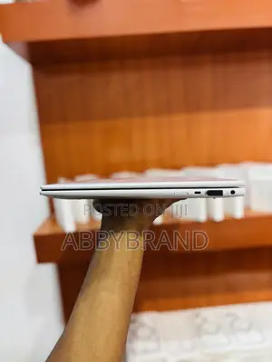 Laptop HP EliteBook 830 G9 16GB Intel Core I5 SSD 256GB