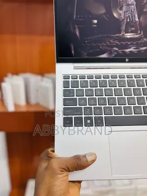 Laptop HP EliteBook 830 G9 16GB Intel Core I5 SSD 256GB