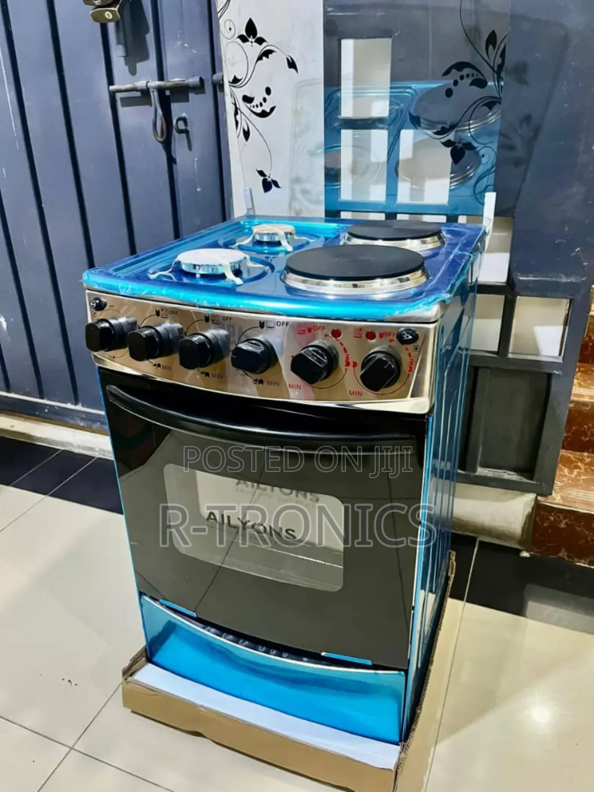 Ailyon Freestanding (50x50) Cooker 2gas+2electric Plate