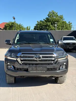 Toyota Land Cruiser 4.5 V8 VXR 2019 Gray