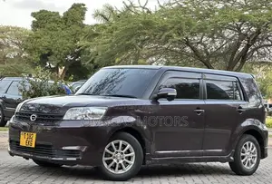 Toyota Corolla Rumion 2013 Brown