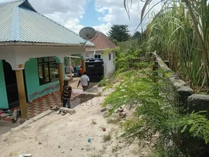 3bdrm House in Excela Joshua, Kinyerezi for sale
