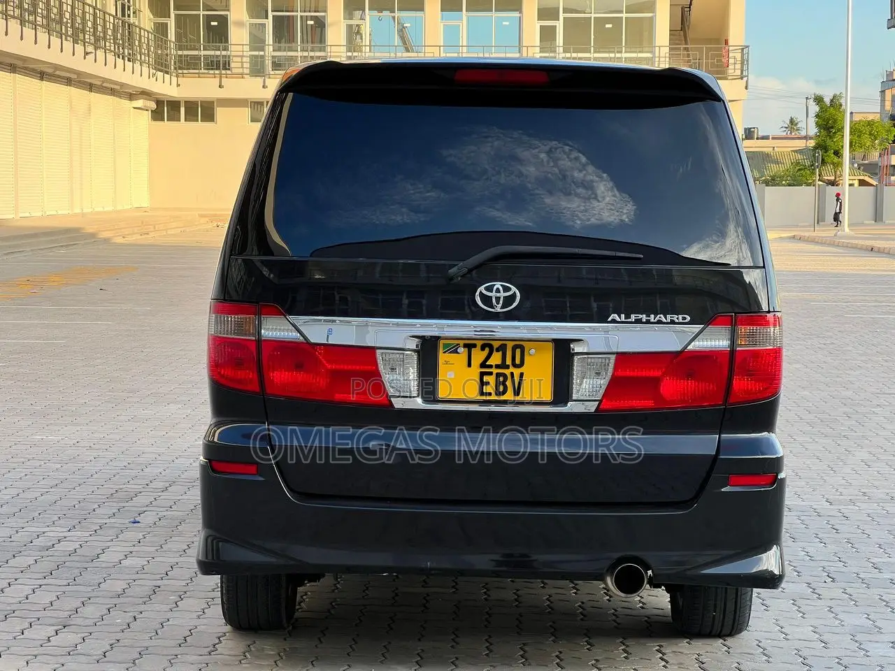 Toyota Alphard 2.4 Petrol FWD 2003 Black