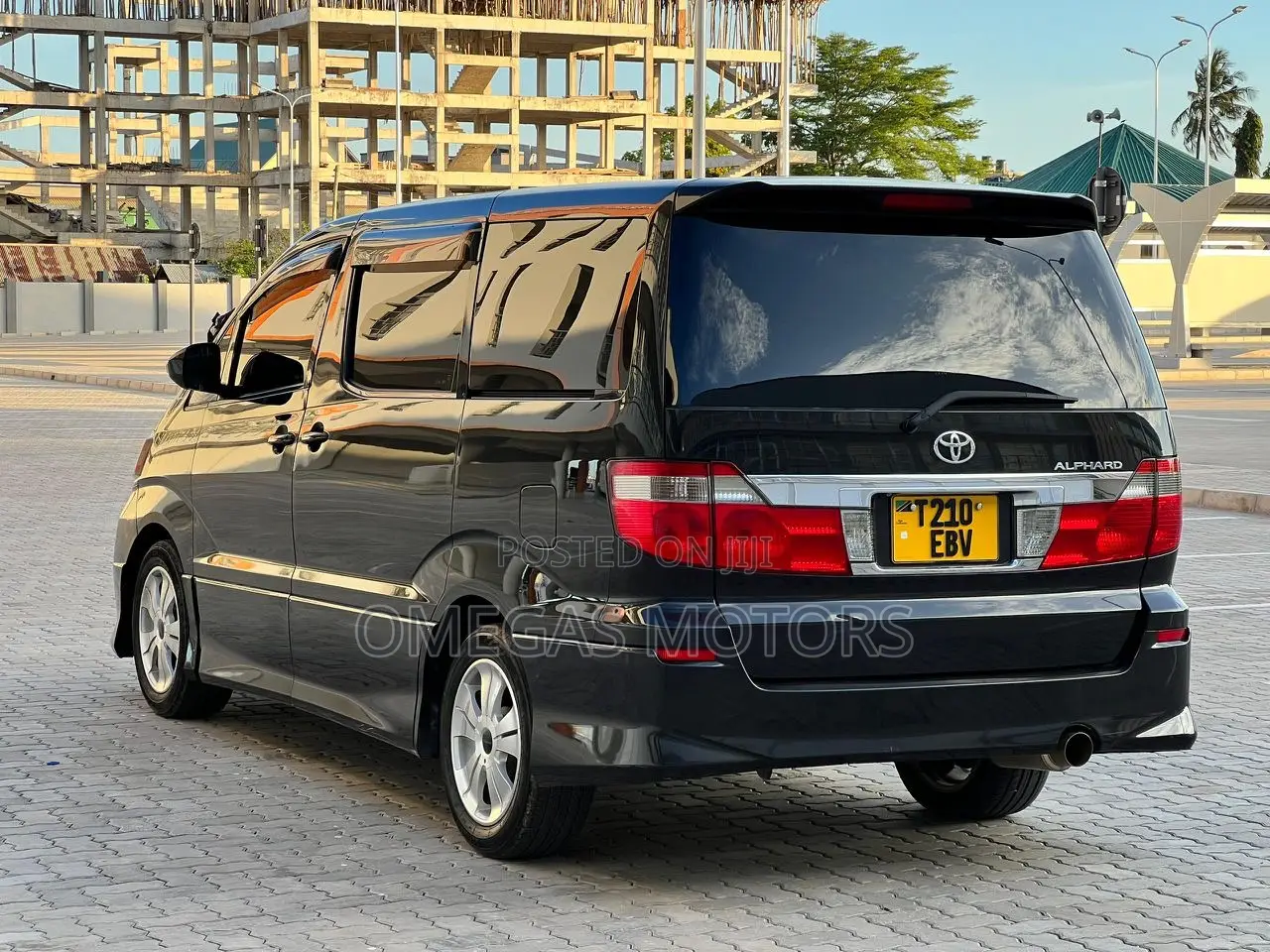 Toyota Alphard 2.4 Petrol FWD 2003 Black