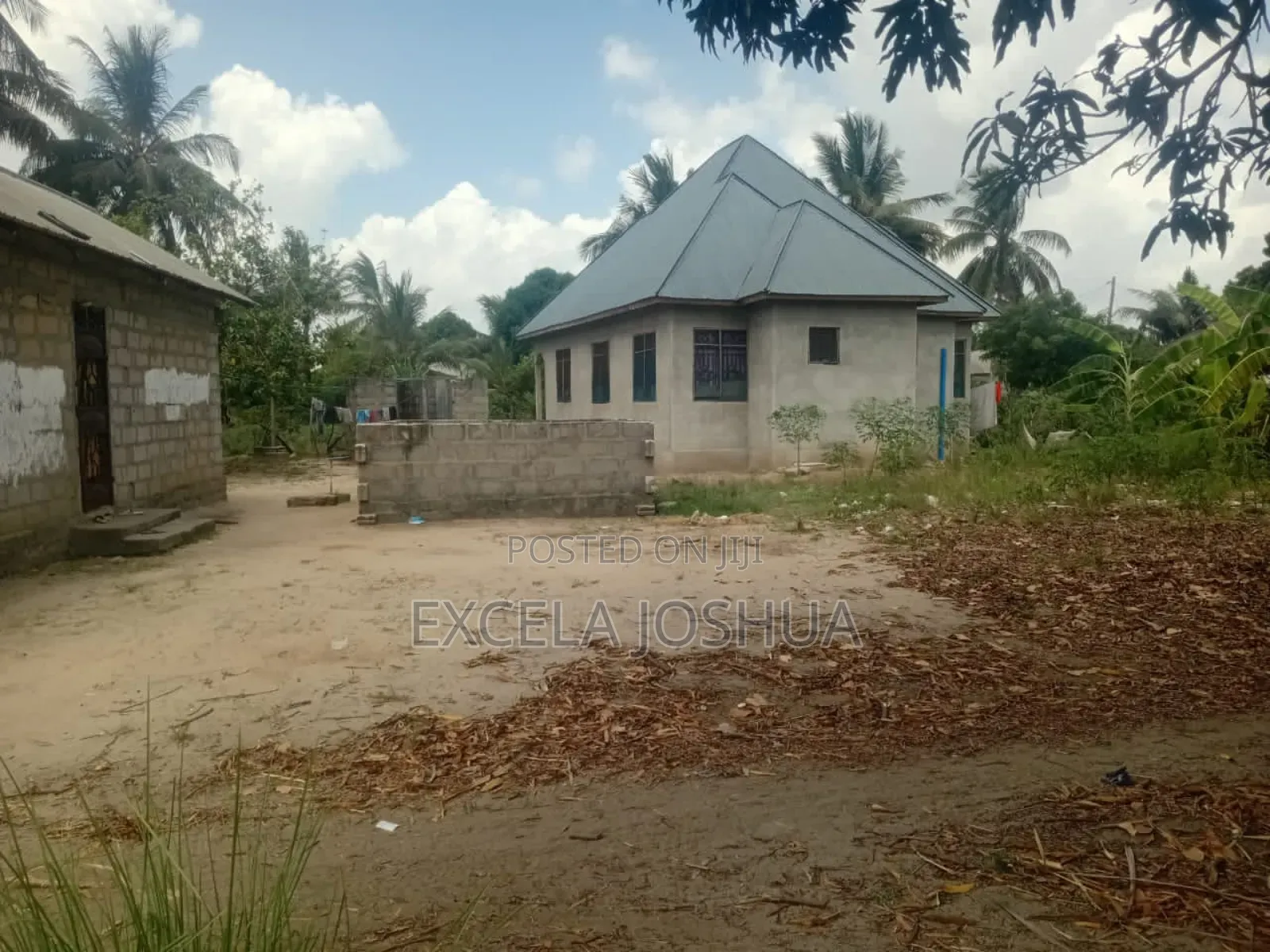 3bdrm House in Excela Joshua, Msongola for sale