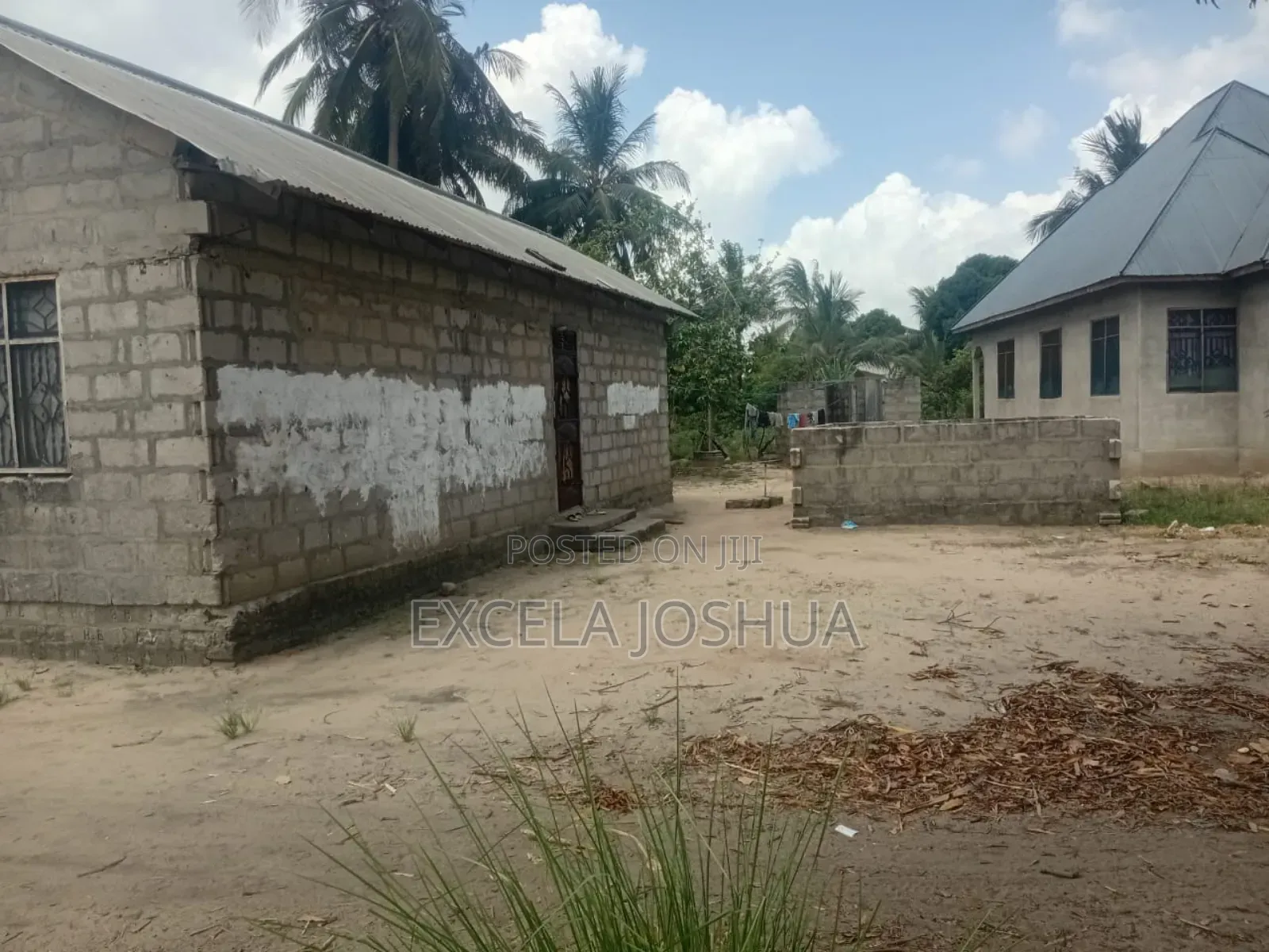 3bdrm House in Excela Joshua, Msongola for sale
