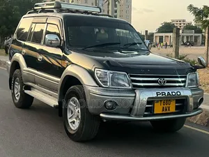Toyota Land Cruiser Prado 2002 Green