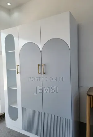 Wardrobe Triple Doors