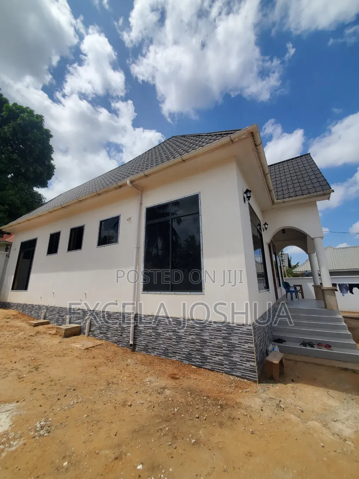 3bdrm House in Excela Joshua, Goba for sale