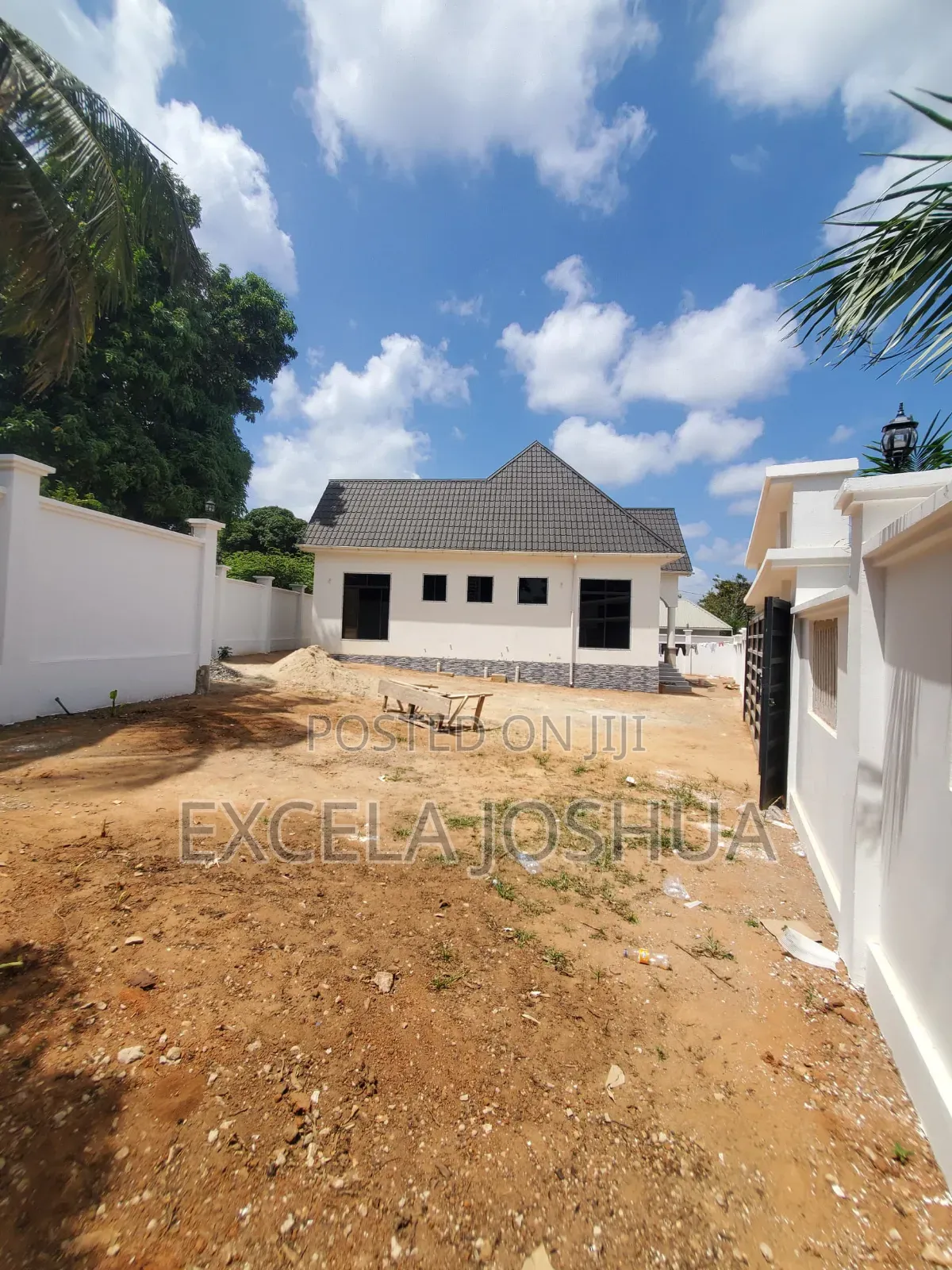 3bdrm House in Excela Joshua, Goba for sale