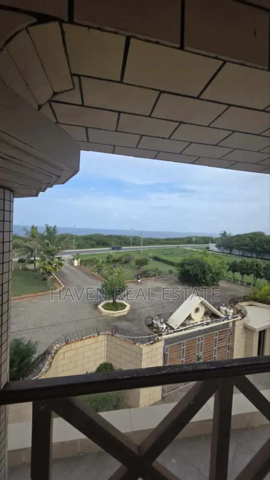 4bdrm Villa in Masaki for rent