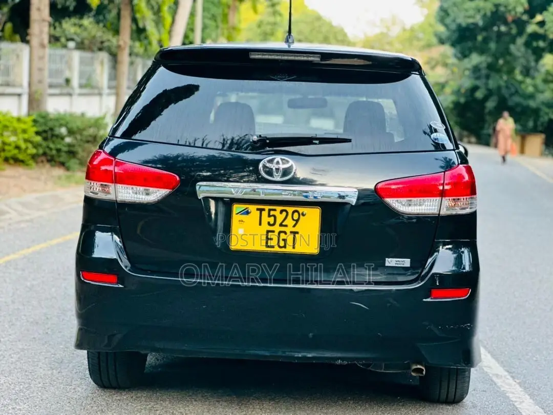 Toyota Wish 2010 Black