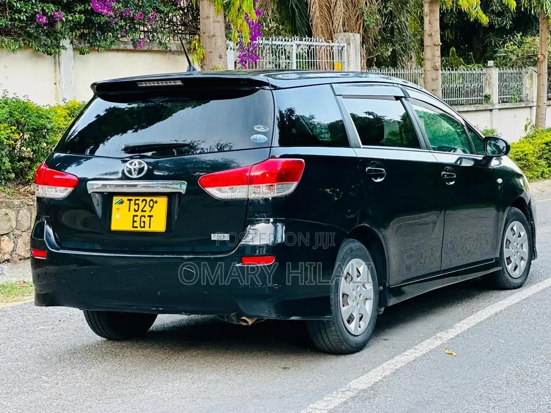 Toyota Wish 2010 Black